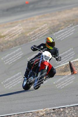 media/Feb-05-2023-Classic Track Day (Sun) [[c35aca4a42]]/Group 2/session 4 turn 4/